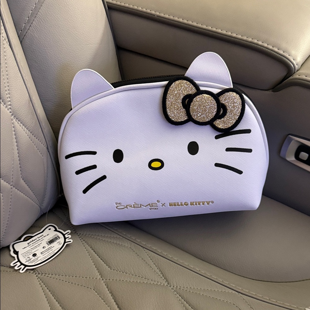 Hello Kitty make up Bag with Glitter Bow